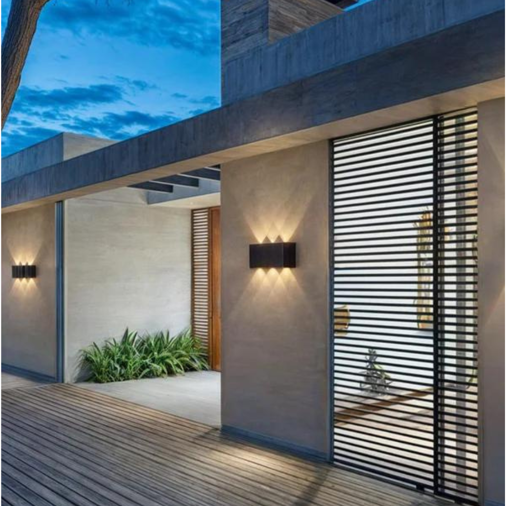 Outdoor Wall Light
