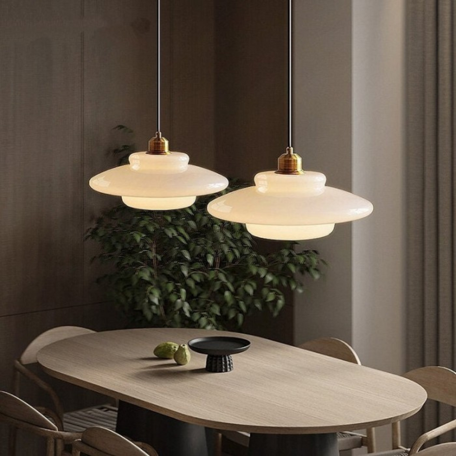 Elegant Modern Ceiling Light – Statement Fixture for Living Rooms and Bedrooms