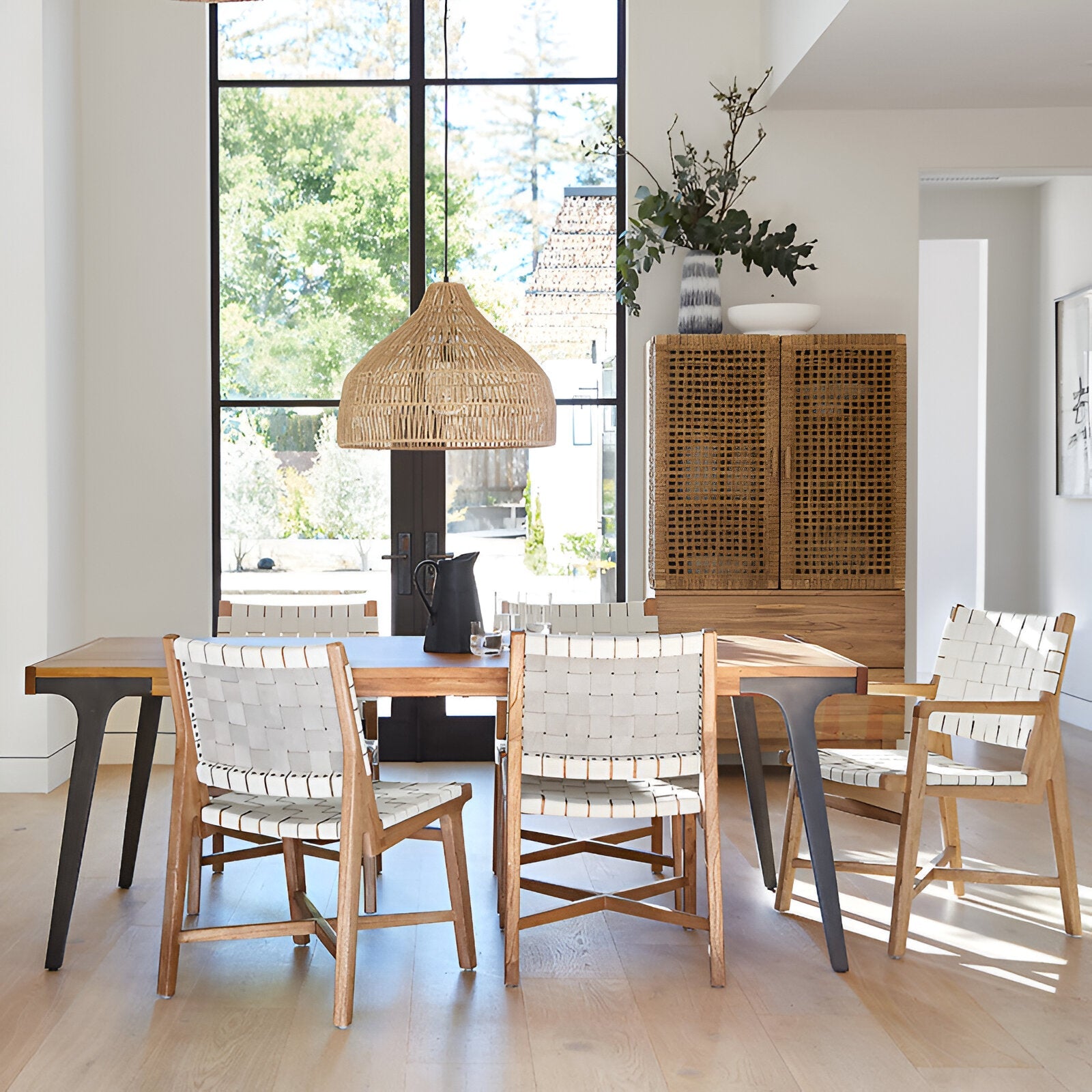 Eco-Friendly Rattan Pendant Light – Minimalist Willow Woven Design