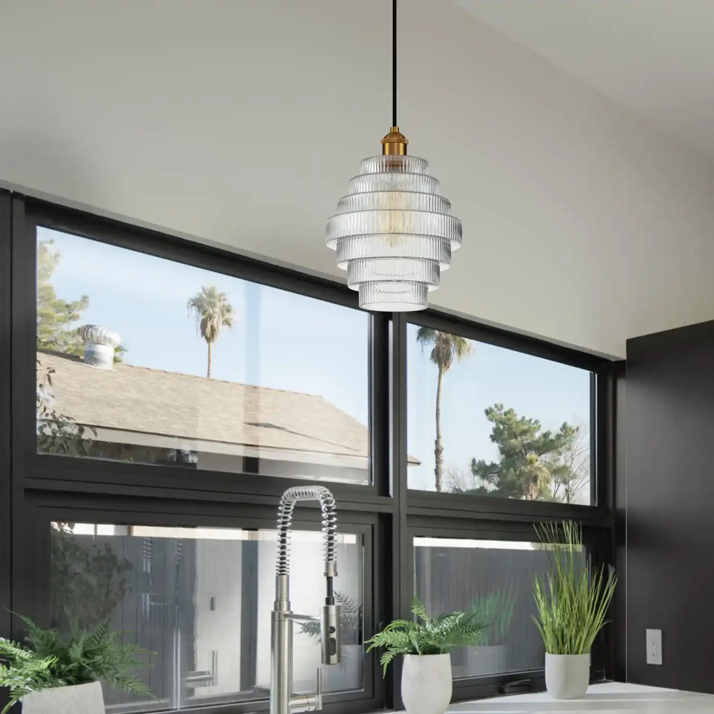 Elegant Brass Pendant Light – Warm Antique Ceiling Fixture for Home