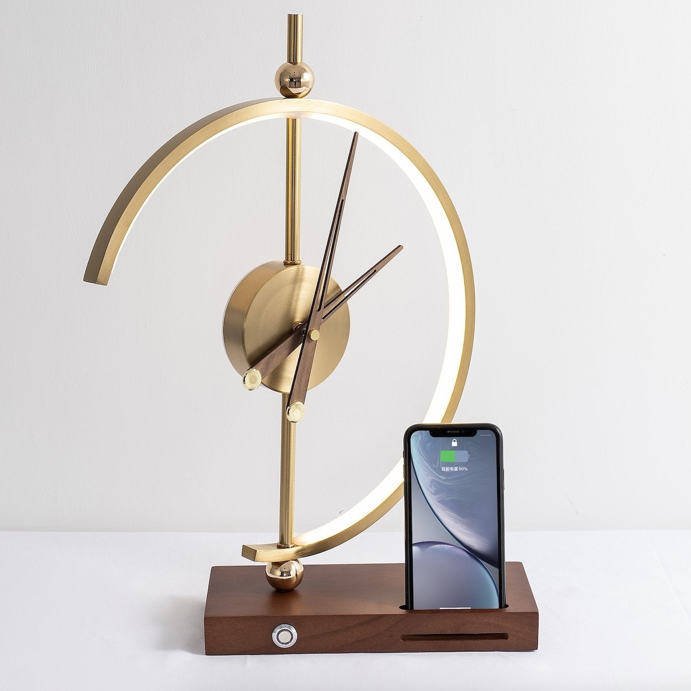 Modern Clock Lamp with Wireless Charger – With Built-In Clock & Qi Charging Pad
