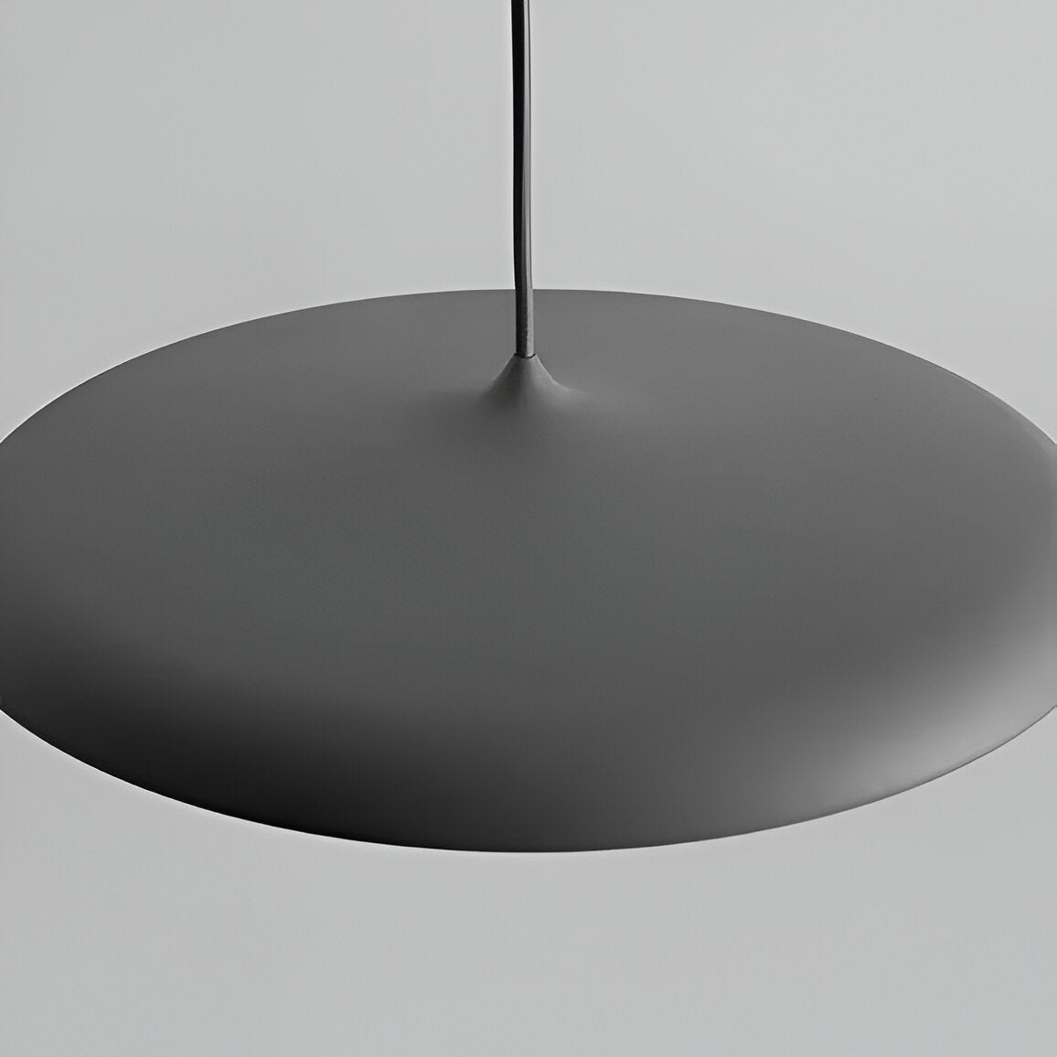 Elegant Disc Pendant Lamp – Nordic-Inspired Acrylic Ceiling Light
