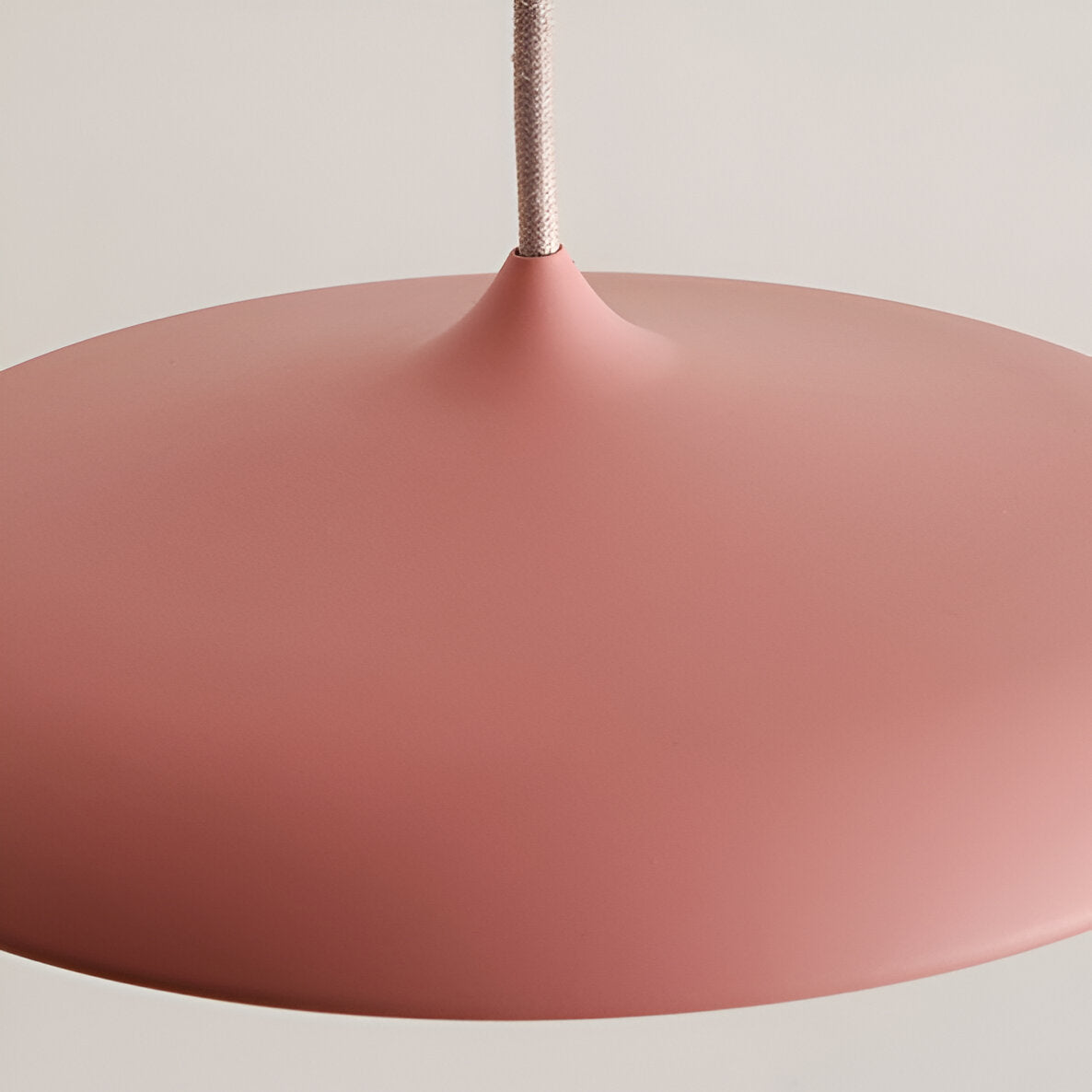 Elegant Disc Pendant Lamp – Nordic-Inspired Acrylic Ceiling Light