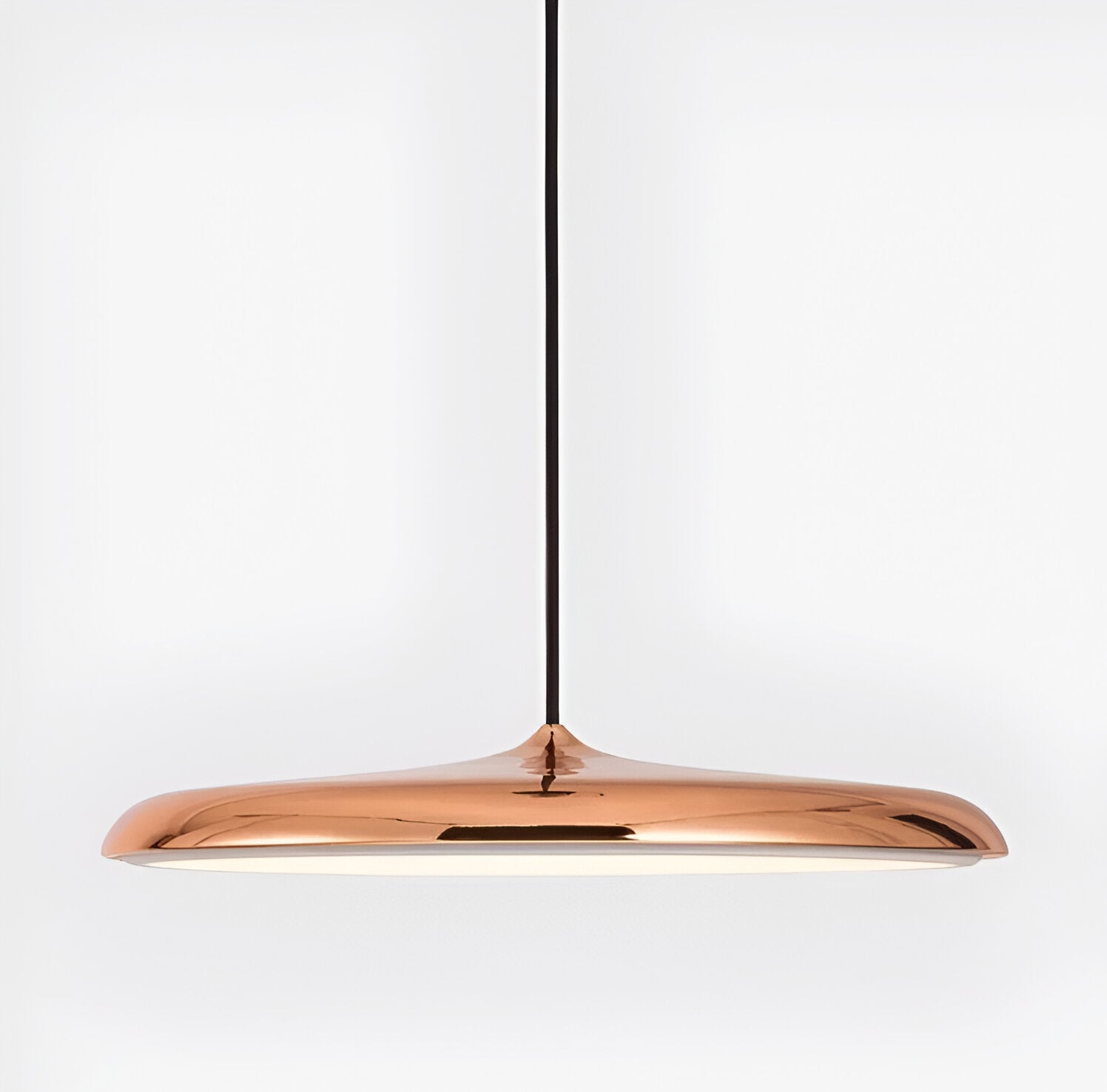 Elegant Disc Pendant Lamp – Nordic-Inspired Acrylic Ceiling Light