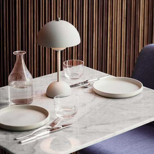 Nature-Inspired Table Lamp – Eco-Friendly LED Desk Light