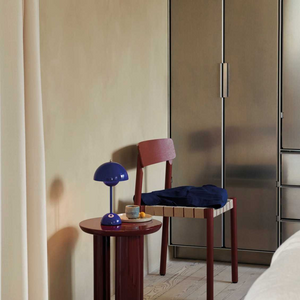 Nature-Inspired Table Lamp – Eco-Friendly LED Desk Light