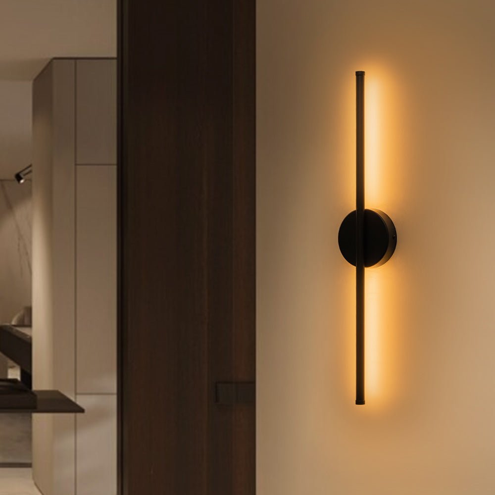 Elegant LED Wall Sconce – Warm White Linear Light for Modern Interiors