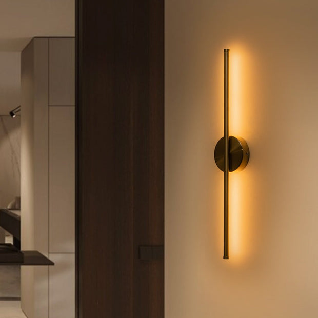 Elegant LED Wall Sconce – Warm White Linear Light for Modern Interiors