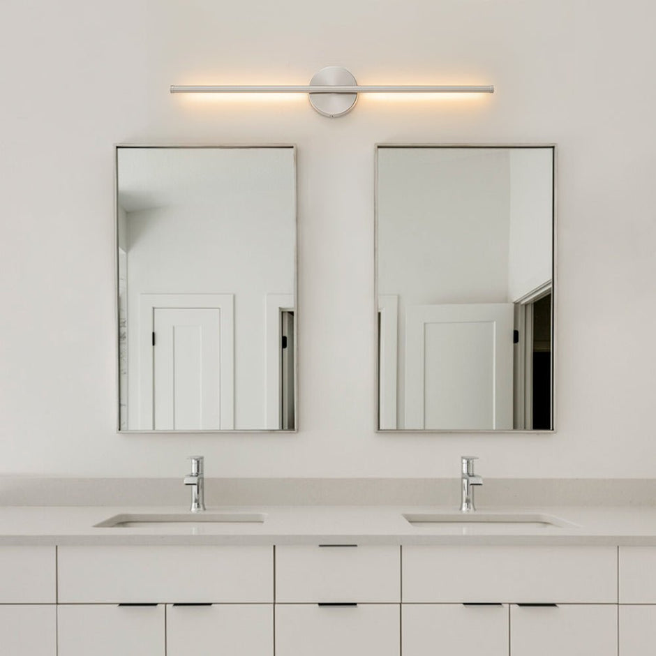 Elegant LED Wall Sconce – Warm White Linear Light for Modern Interiors