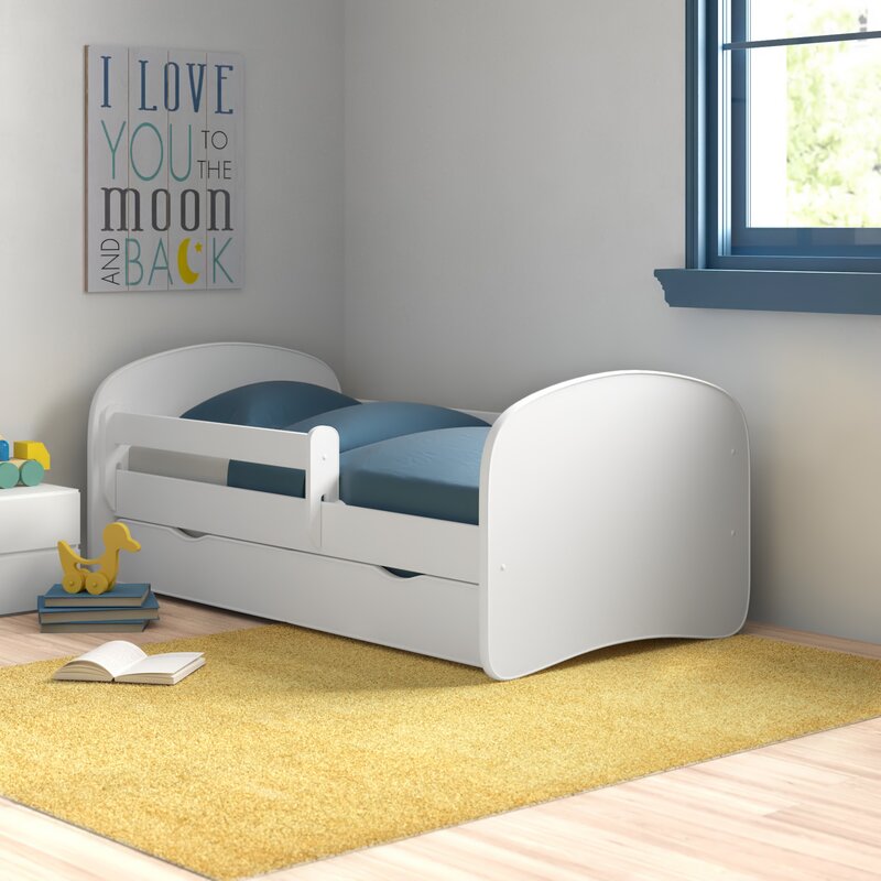 Toddler Bed and Mattress - MOSKBITE
